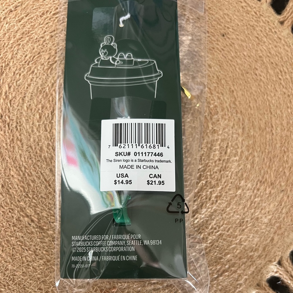 Starbucks 2025 Bear Keychain Reusable‎ Hot Cup Lid Stopper - Barista NWT Rare - Picture 7 of 8